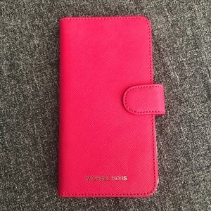 Michael Kors Phone Wallet Ultra Pink